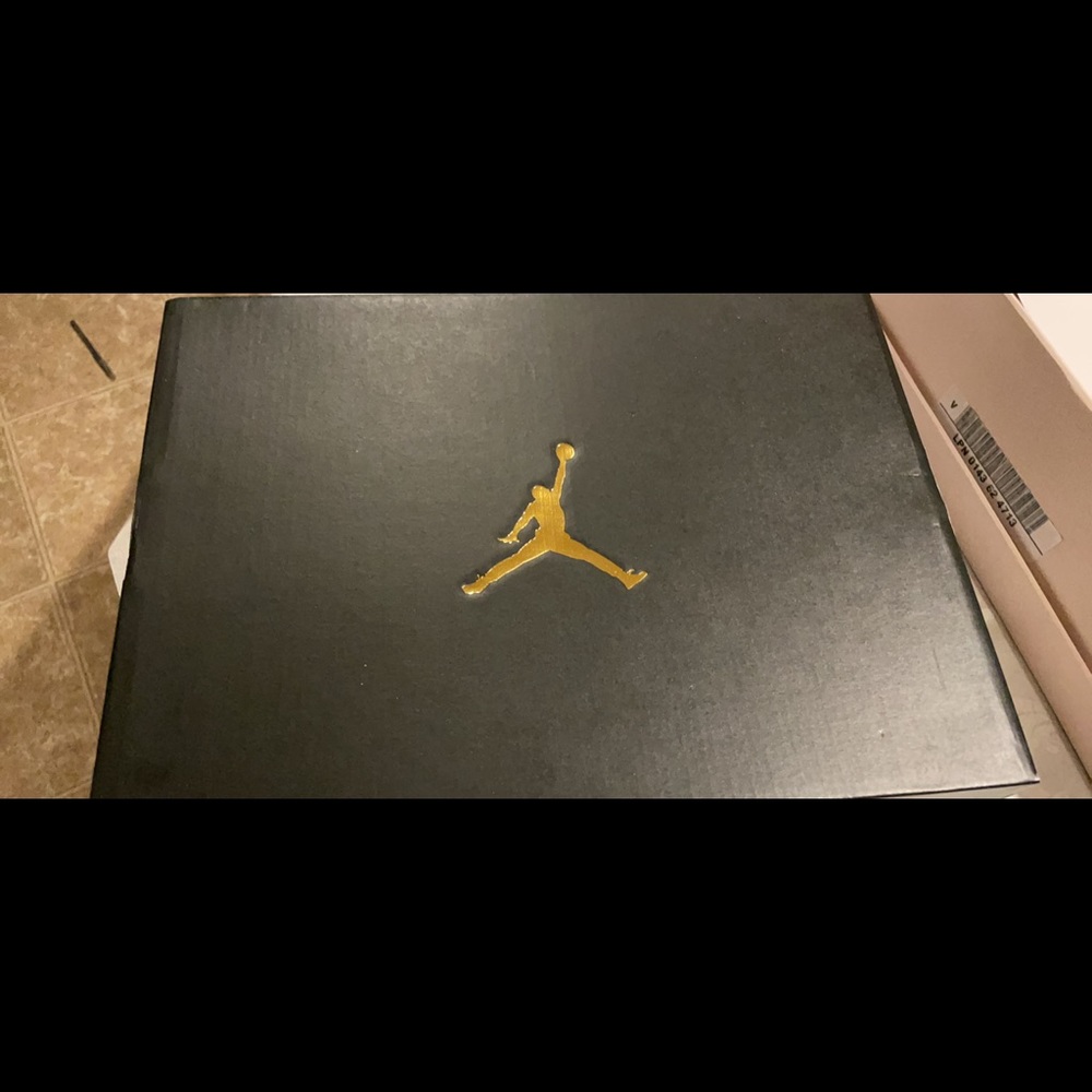 Jordan Flight 45 high tops size 5.5 in boys